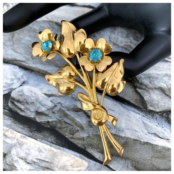 Vintage Signed Coro Art Deco Glass Blue Rhinestone Flower Gold Metal Brooch Pin - Picture 4 of 9